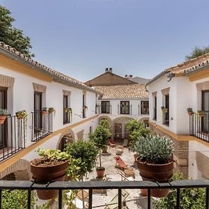 Líbere Córdoba Patio Santa Marta